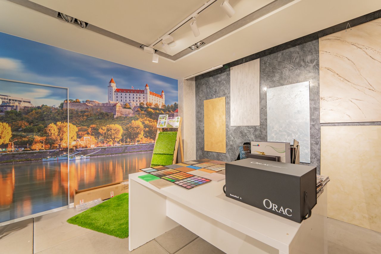 R1Centrum Bratislava centrum bývania - Artica Slovakia dekoratívne povrchy, tapety, farby, omietky, vzorky materiálov a interiérové riešenia