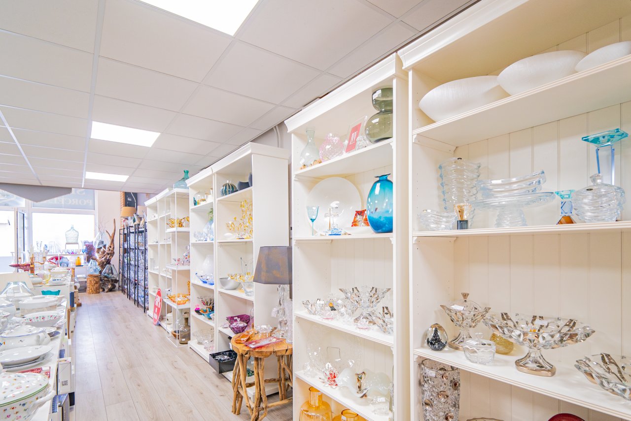 R1Centrum Bratislava centrum bývania - Bohemia Crystal krištáľové sklo, porcelán, vázy, misy, poháre, dekorácie a interiérové doplnky