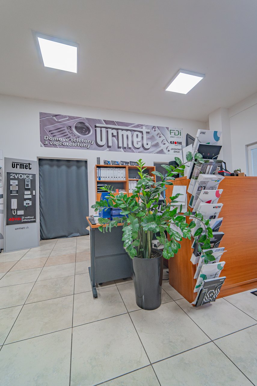 R1Centrum Bratislava centrum bývania - URMET showroom, prístupové systémy, videovrátniky, elektronické riešenia a automatizácia pre budovy
